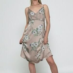 ASTR The Label Silky Pink Floral Tie Back Wrap V-Neck Dress